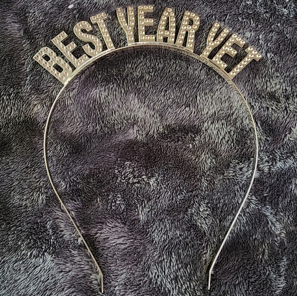 Silver Best Year Yet Headband - Perfect for NYE! - OS - Picture 3 of 4